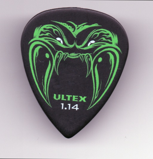 black_fang_pick_front