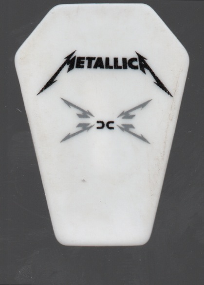 death_magnetic_coffin_shaped_back