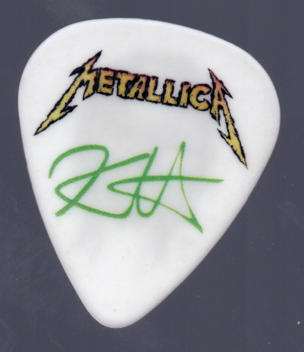 kirk_hammett_zombie_back