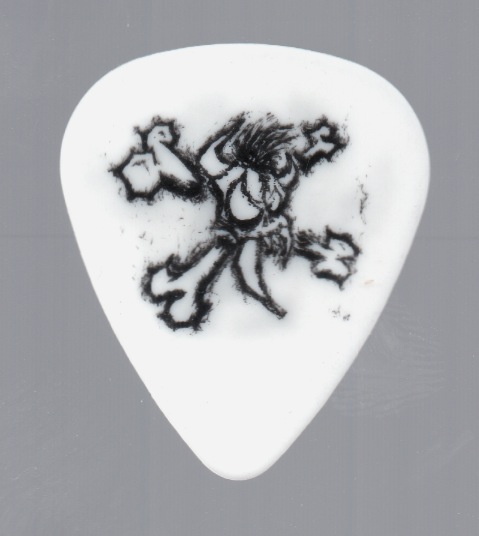 Papa Het Scary Guy Pick Back